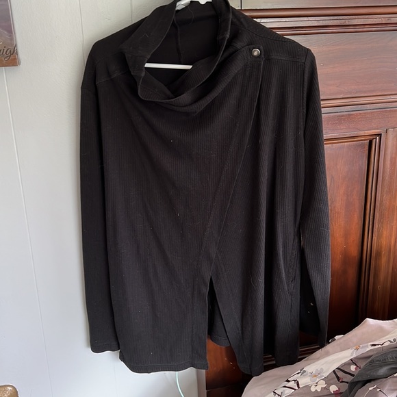 Zella black wrap - Picture 5 of 5